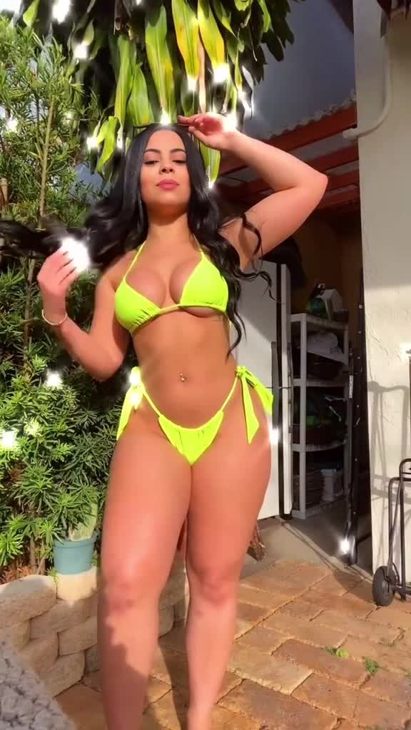 Viviane Belle  Bresilienne video
